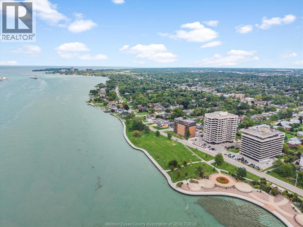 #905 5151 RIVERSIDE DRIVE East - 43