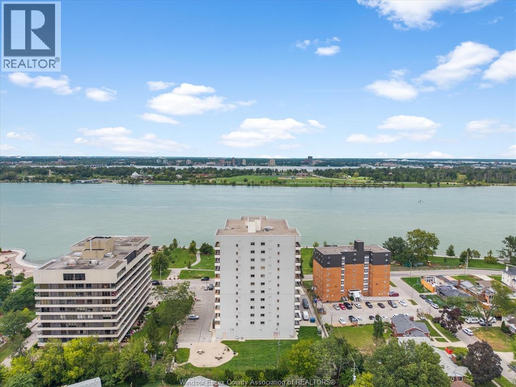 #905 5151 RIVERSIDE DRIVE East - 48