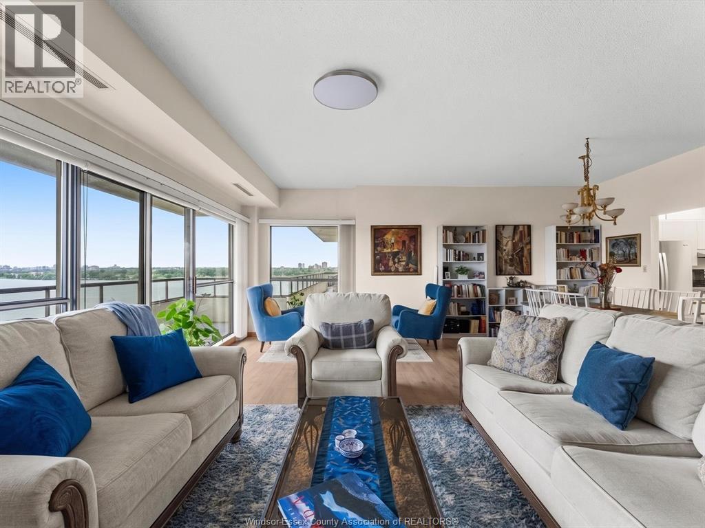 #905 5151 RIVERSIDE DRIVE East - 7
