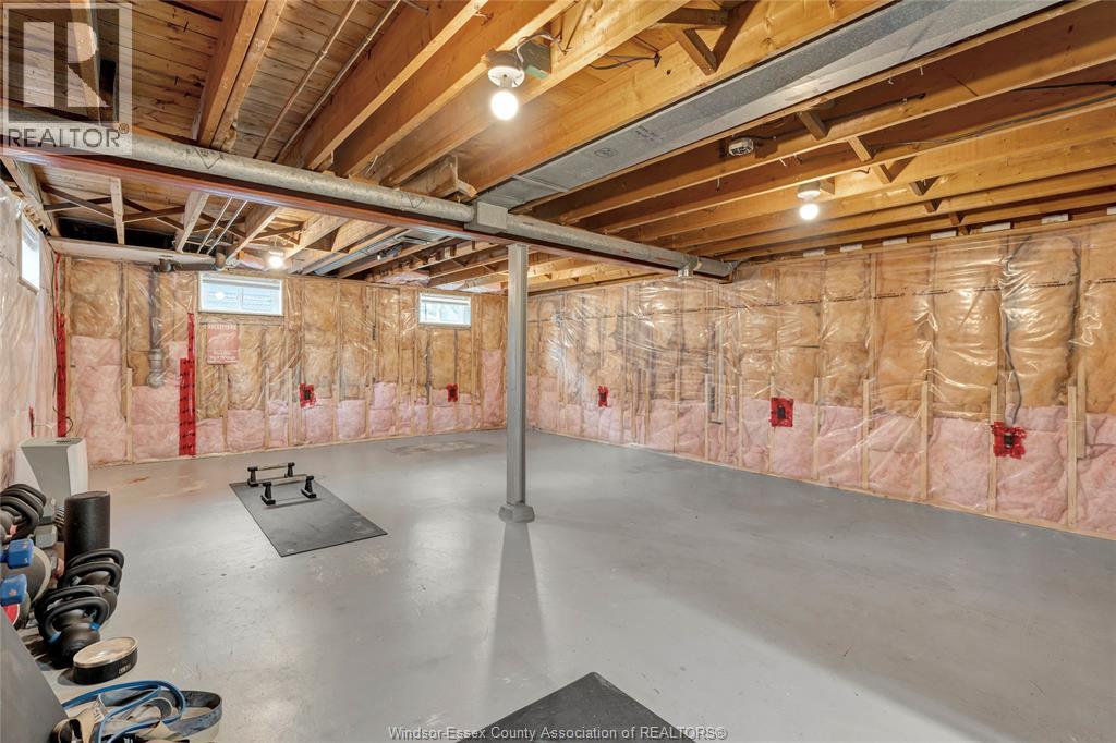 2329 MEIGHEN ROAD - 29