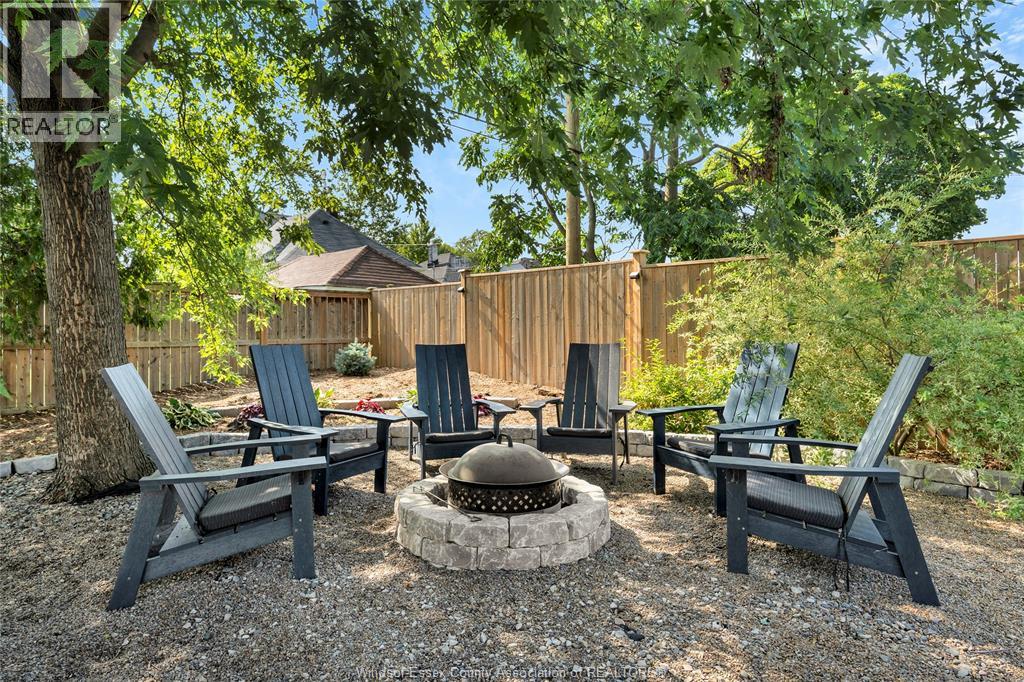 2329 MEIGHEN ROAD - 35
