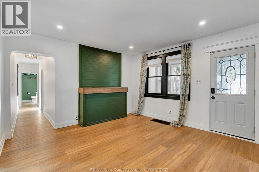 2329 MEIGHEN ROAD - 4