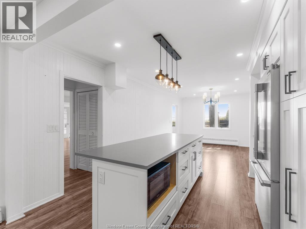 13050 RIVERSIDE DRIVE East - 10