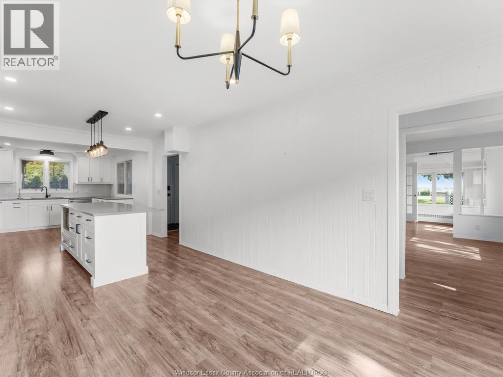 13050 RIVERSIDE DRIVE East - 11