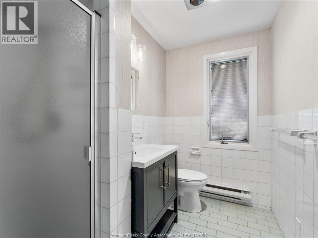 13050 RIVERSIDE DRIVE East - 37