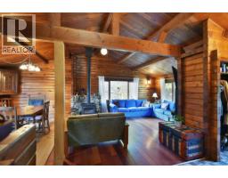 611 Gower Point Road, Gibsons, BC V0N1V8 Photo 13