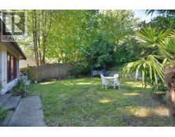 611 Gower Point Road, Gibsons, BC V0N1V8 Photo 30