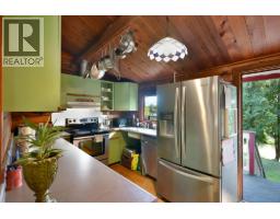 611 Gower Point Road, Gibsons, BC V0N1V8 Photo 7