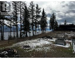 7245 Dunwaters Road, Kelowna, BC V1Z3W4 Photo 8