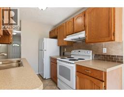43 Shawinigan Lane Sw, Calgary, AB T2Y3B5 Photo 10