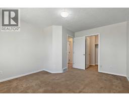 43 Shawinigan Lane Sw, Calgary, AB T2Y3B5 Photo 18