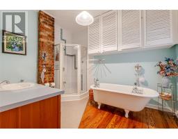 12 Victoria Street thumbnail 16