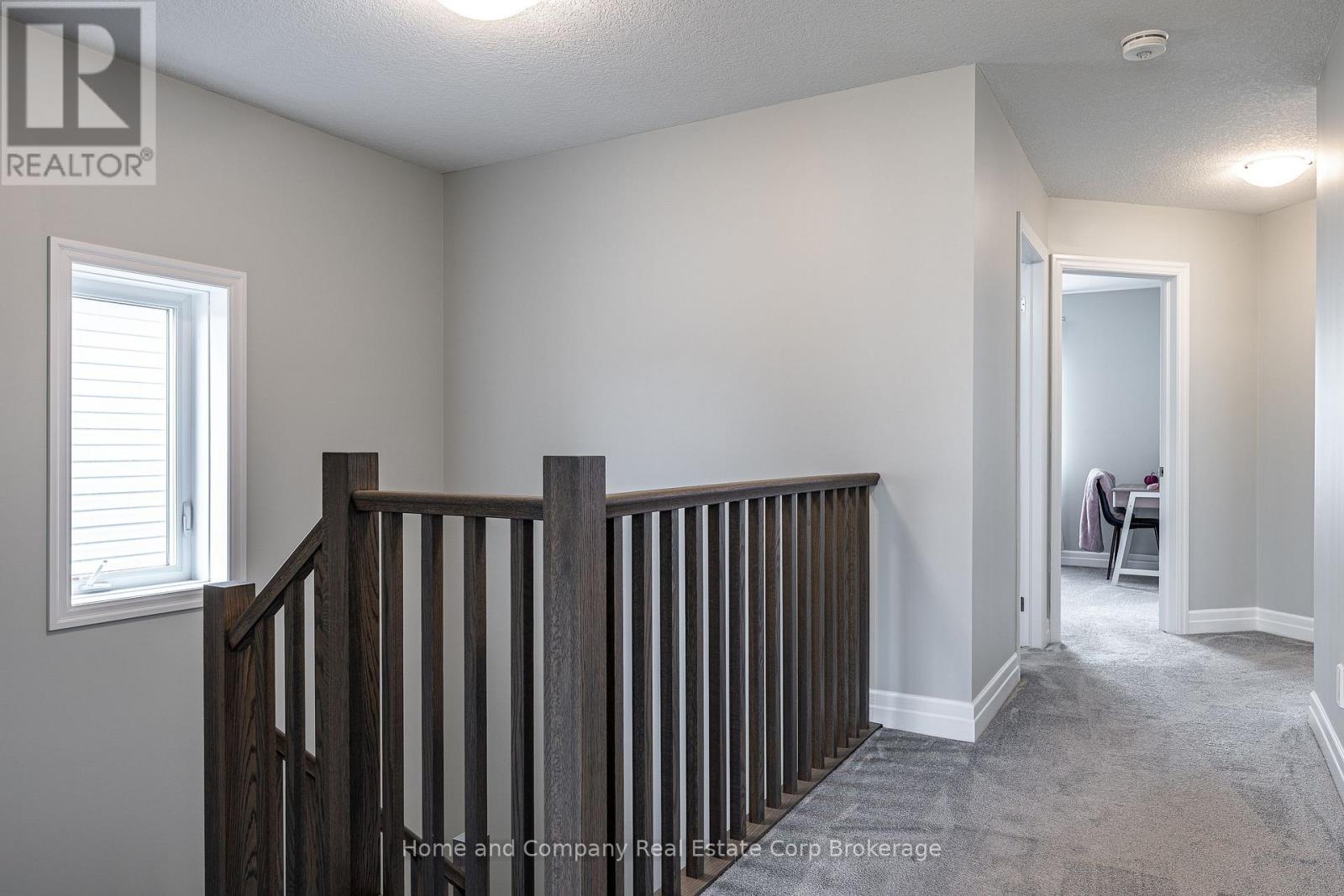 40 ROBERTSON DR DRIVE - 24