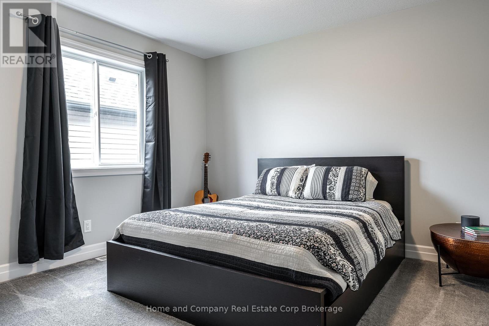 40 ROBERTSON DR DRIVE - 27
