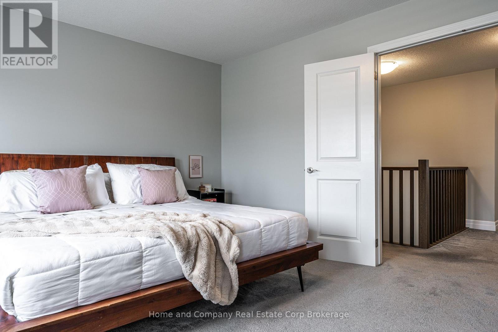 40 ROBERTSON DR DRIVE - 34