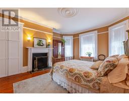 12 Victoria Street thumbnail 18