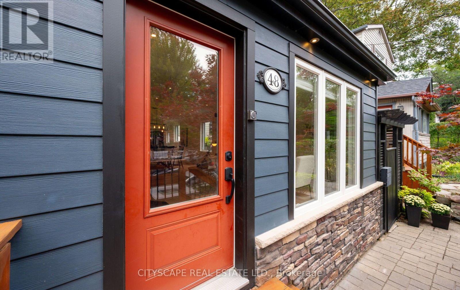 Photo of 48 GOLFVIEW AVENUE