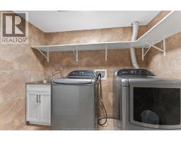 1055 Roseland Drive South, Windsor, ON N9G1T9 Photo 35