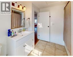 3pc Ensuite bath - 4311 Westview Ave, Powell River, BC V8A3J7 Photo 12