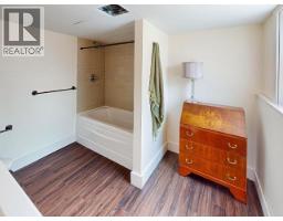 4311 Westview Ave, Powell River, BC V8A3J7 Photo 27