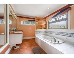 6561 Mckenzie Drive, Delta, BC V4E1P1 Photo 17