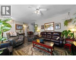 2pc Bathroom - 6304 39 Avenue, Camrose, AB T4V2Z4 Photo 6