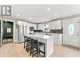 968 Metro Road N, Georgina, ON L4P3E9 Photo 11