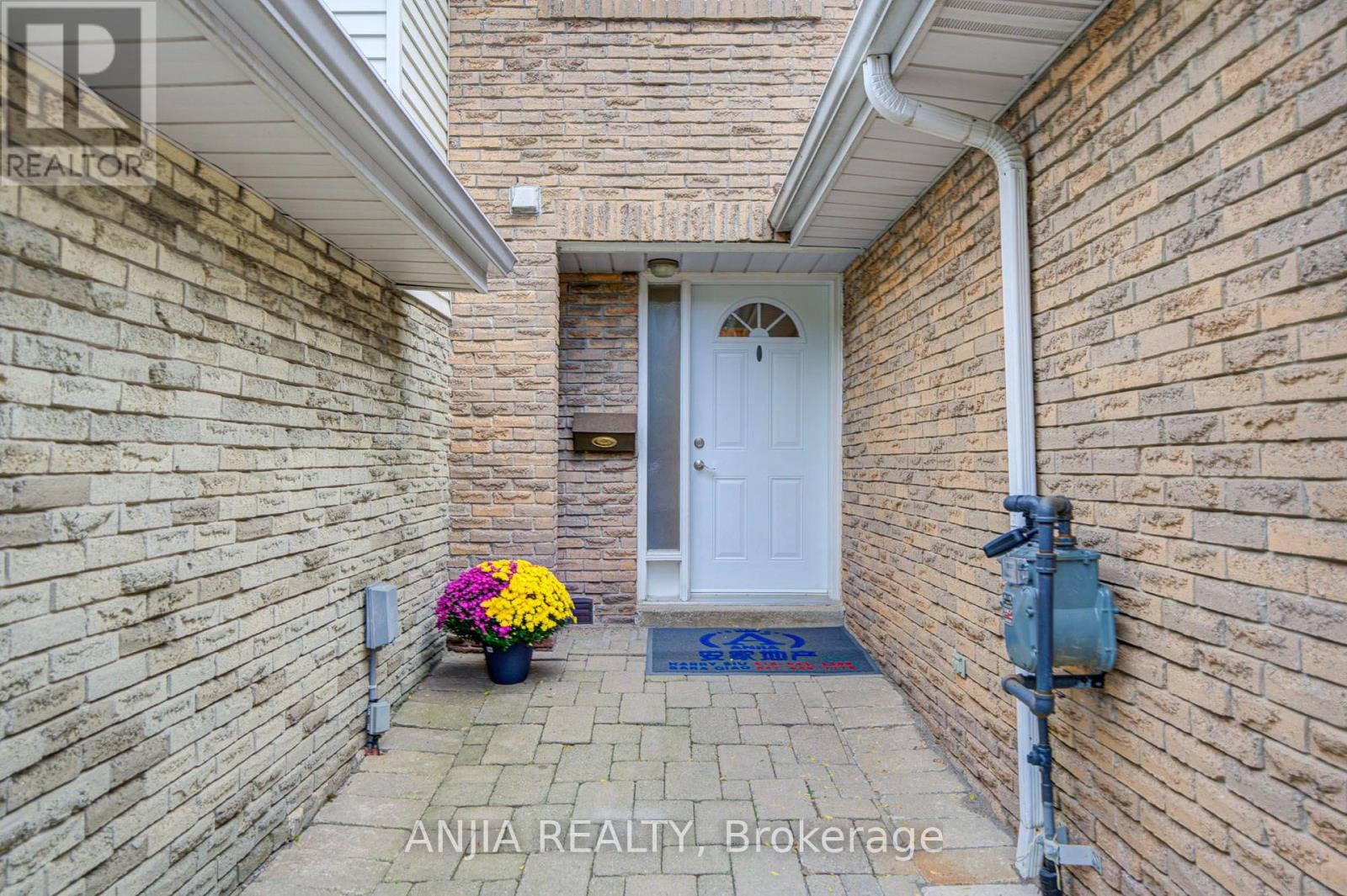 161 TAMARACK DRIVE, Markham photo 2