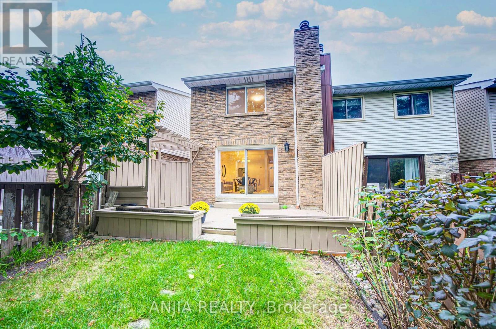 161 TAMARACK DRIVE - 27