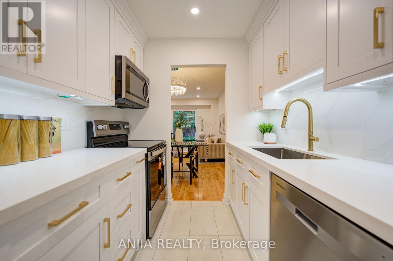 161 TAMARACK DRIVE, Markham photo 5