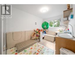 213 Simonston Boulevard, Markham, ON L3T4M3 Photo 32
