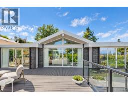 352 54 Street, Delta, BC V4M3G5 Photo 32
