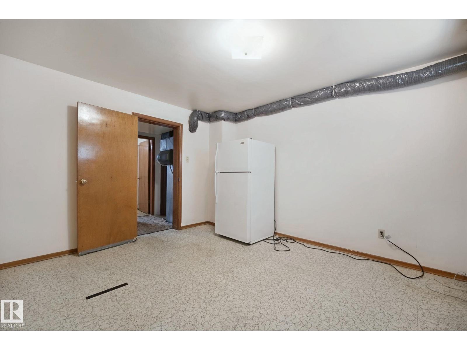 11705 81 ST NW - Image 35