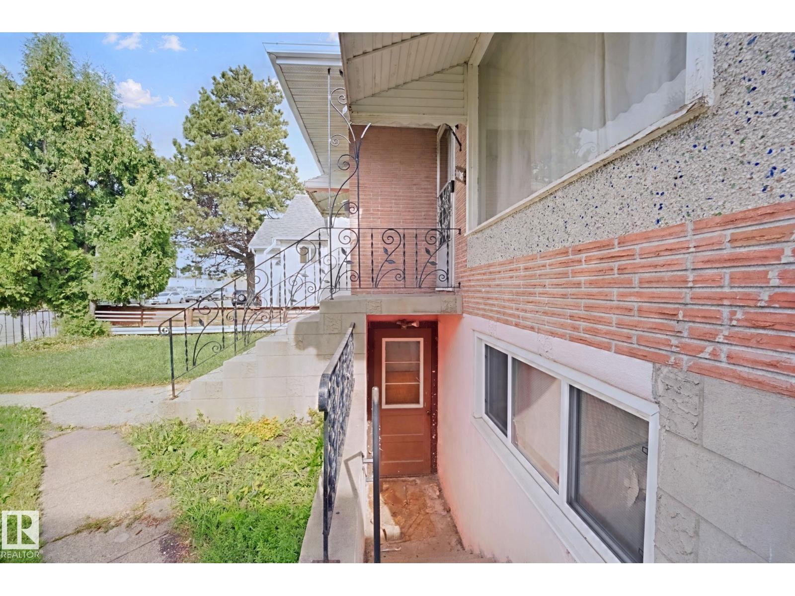 11705 81 ST NW - 50