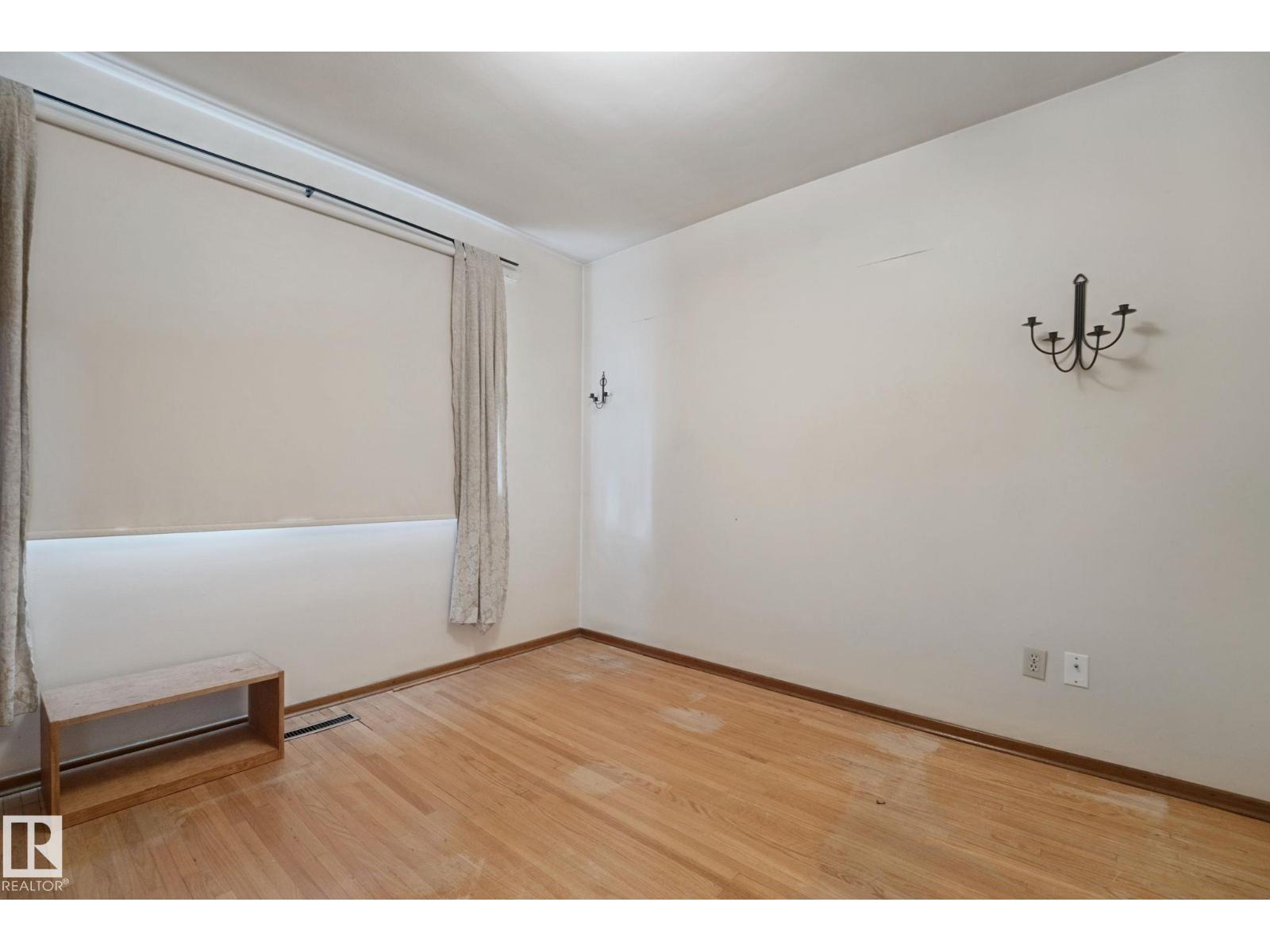 11705 81 ST NW - Image 24
