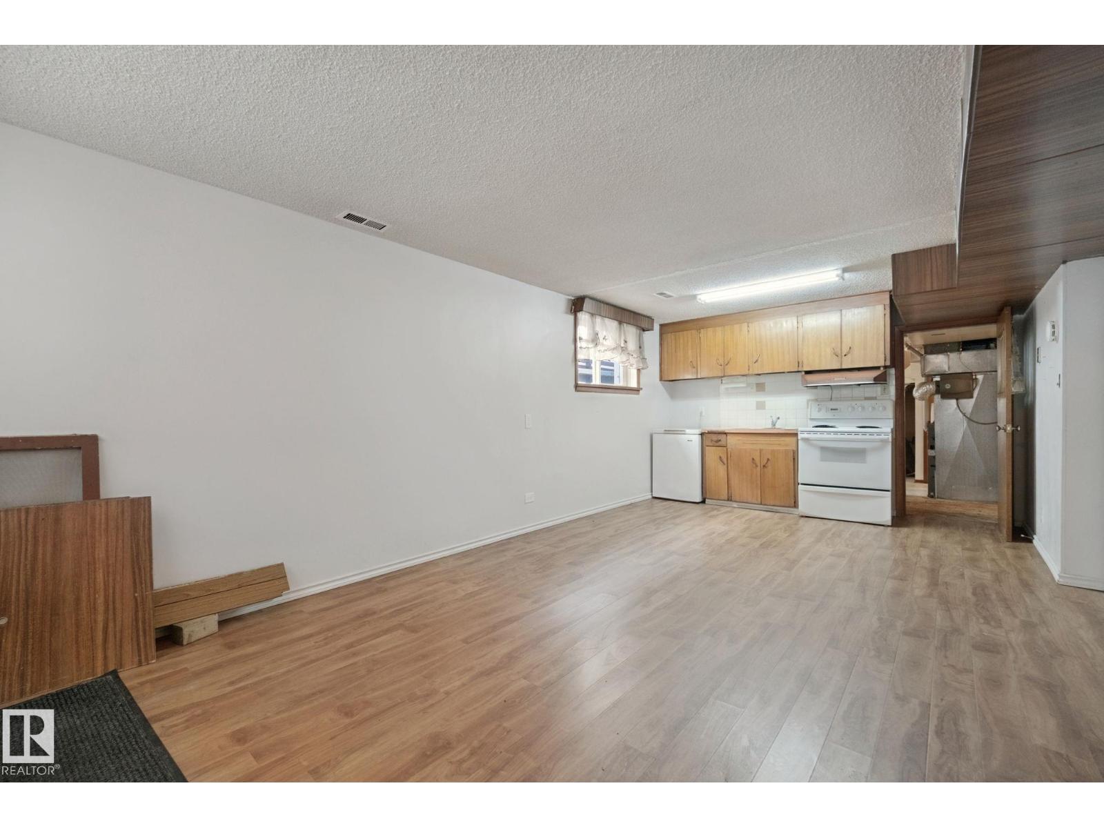 11705 81 ST NW - Image 38