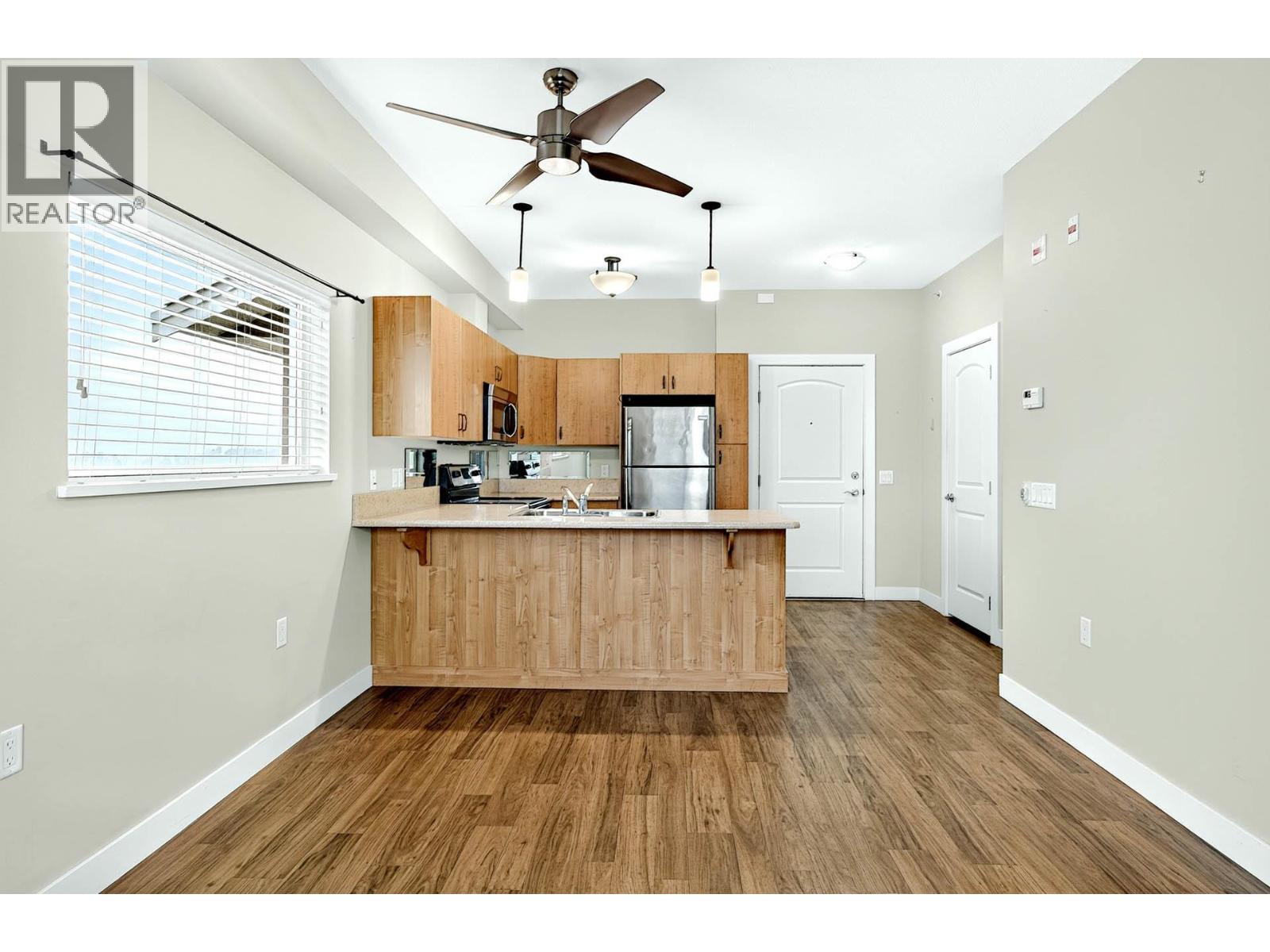 #423 755 Mayfair Street - 12