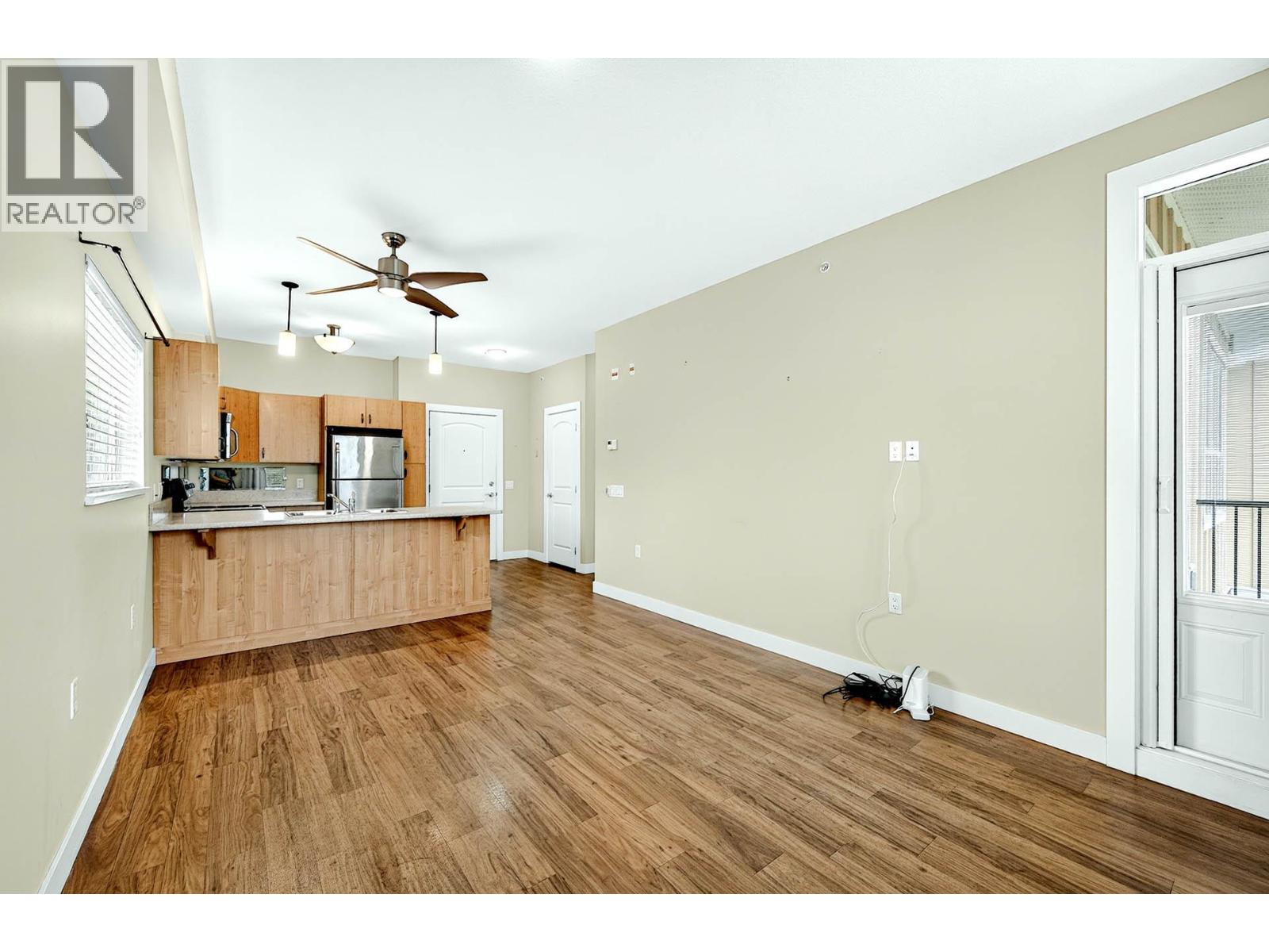 #423 755 Mayfair Street - 10