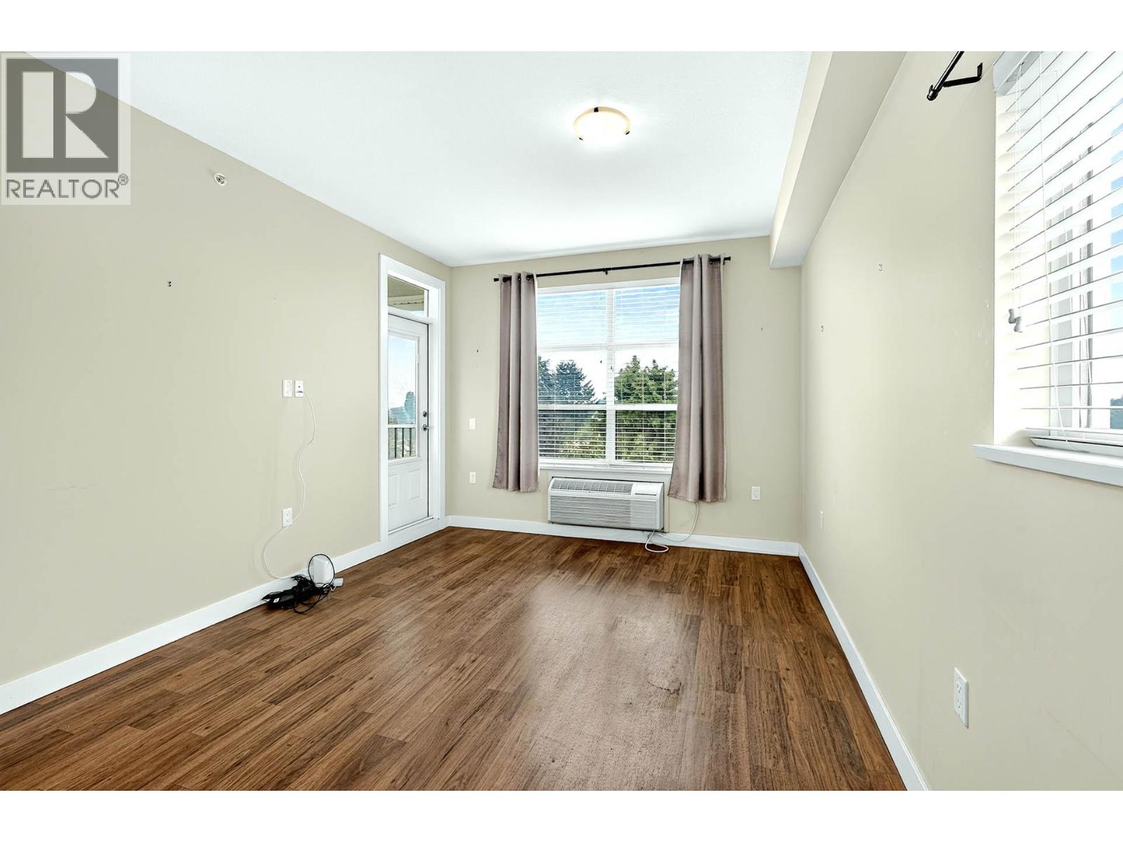 #423 755 Mayfair Street - 9
