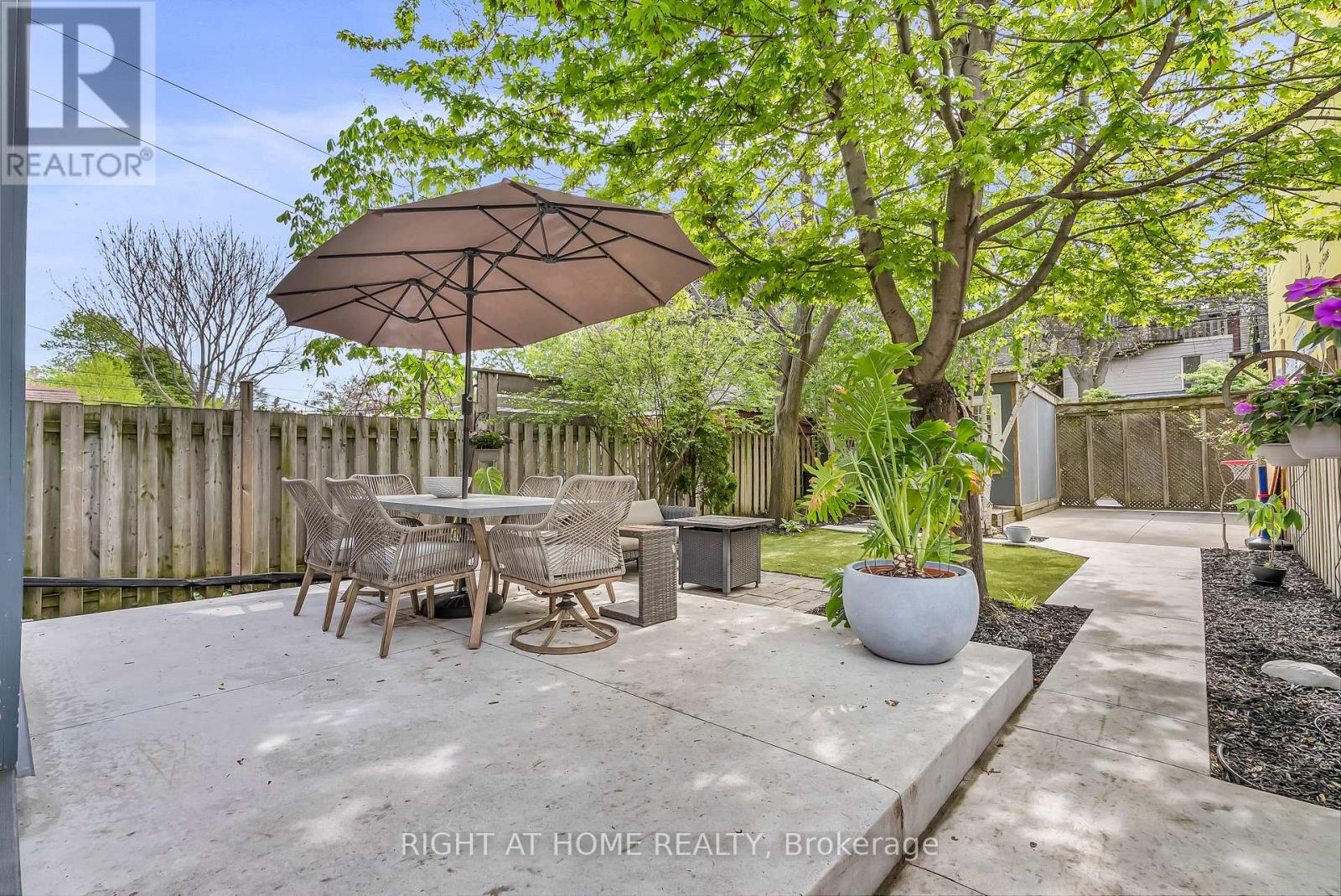 118 LANSDOWNE AVENUE - 20