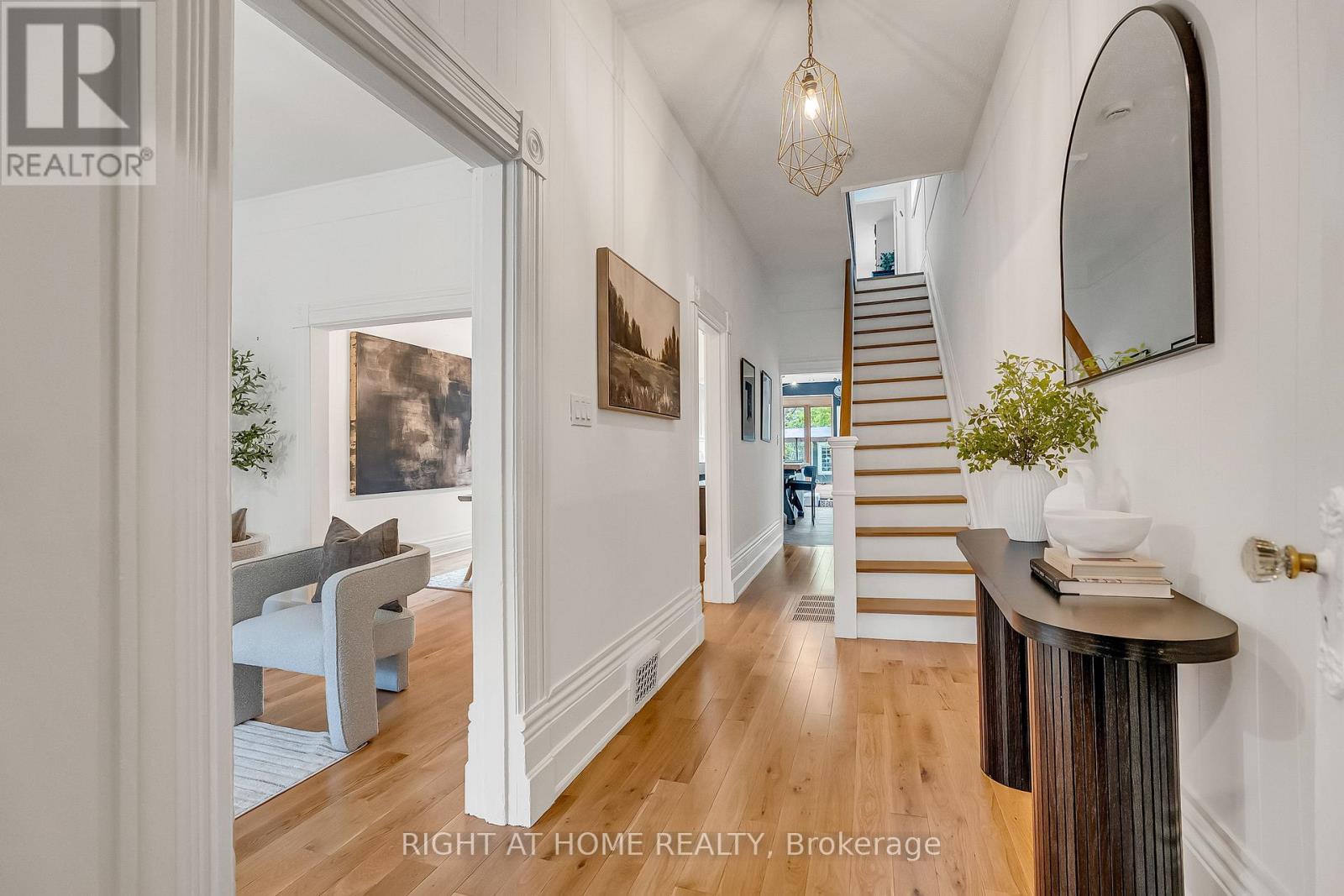 118 LANSDOWNE AVENUE - 27