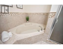 19 - 1485 Torrington Drive, Mississauga, ON L5V1Y3 Photo 18