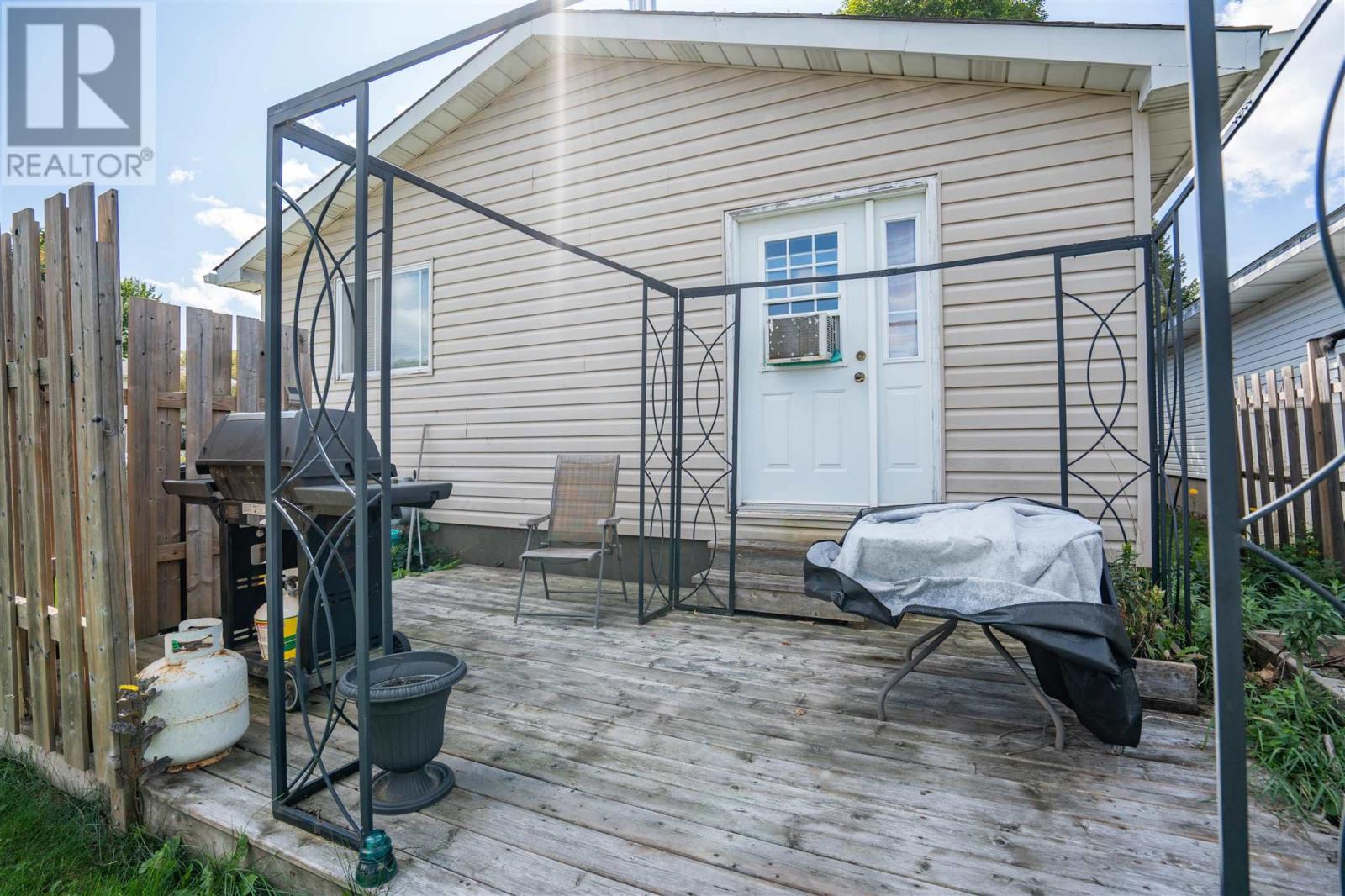 151 Chicora CRES - 7