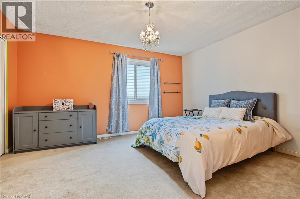 71 Linda Drive — photo 27