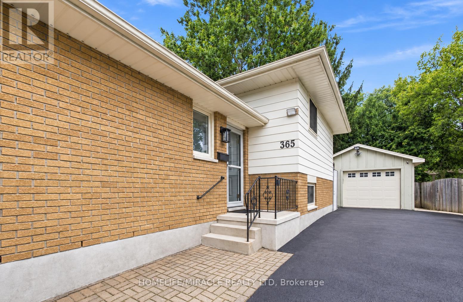 365 BLUE FOREST DRIVE - 2