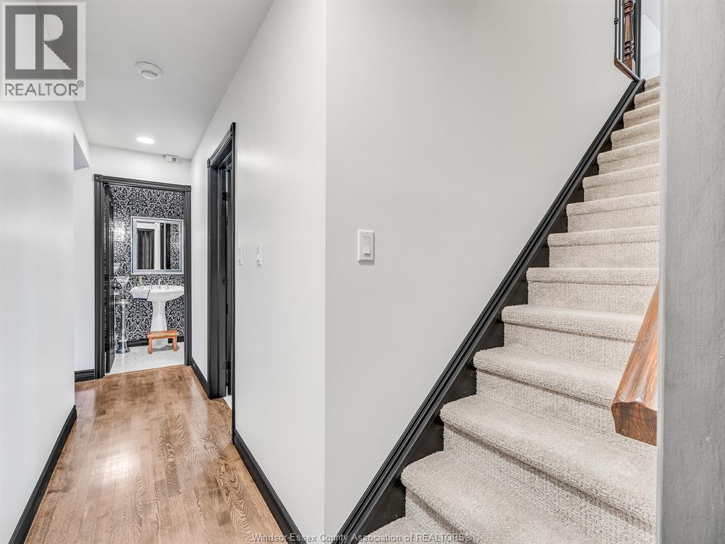 4024 HICKORY ACRES DRIVE - 19
