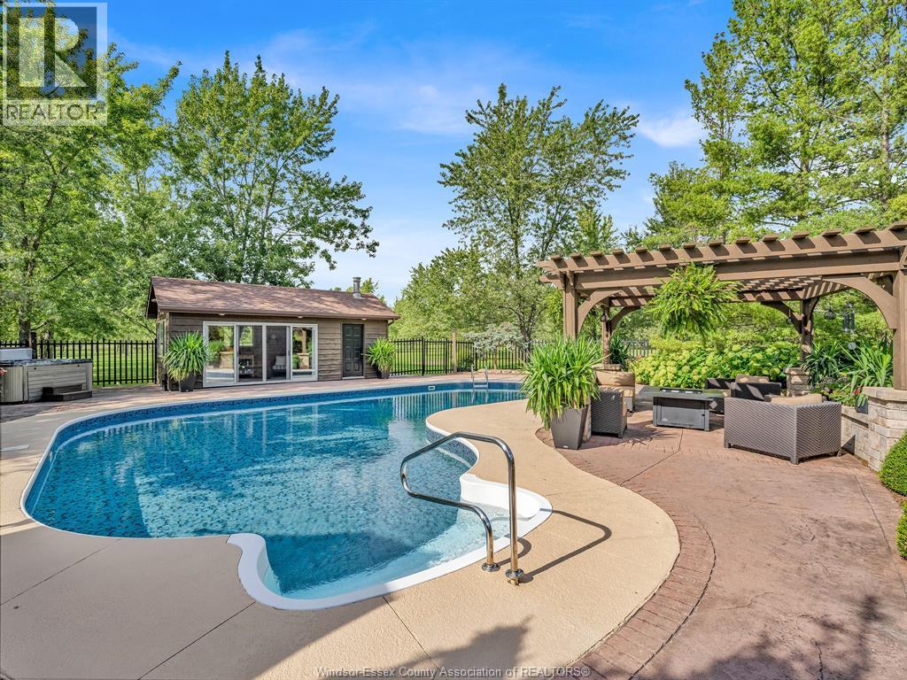 4024 HICKORY ACRES DRIVE - 38
