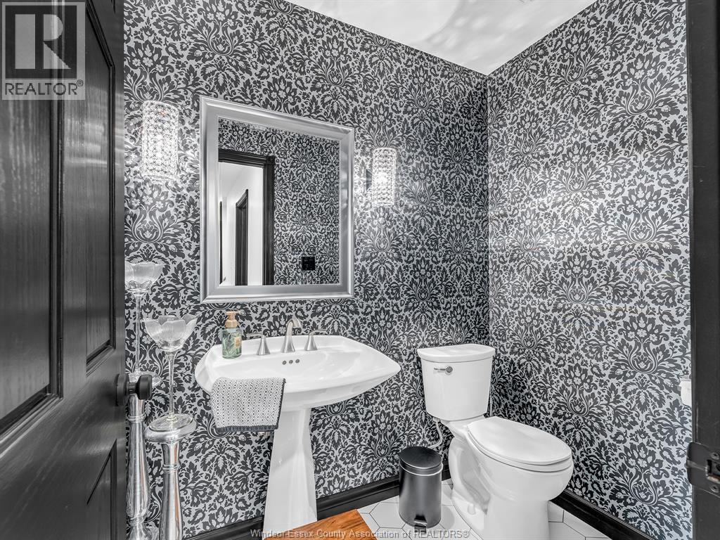4024 HICKORY ACRES DRIVE - 11