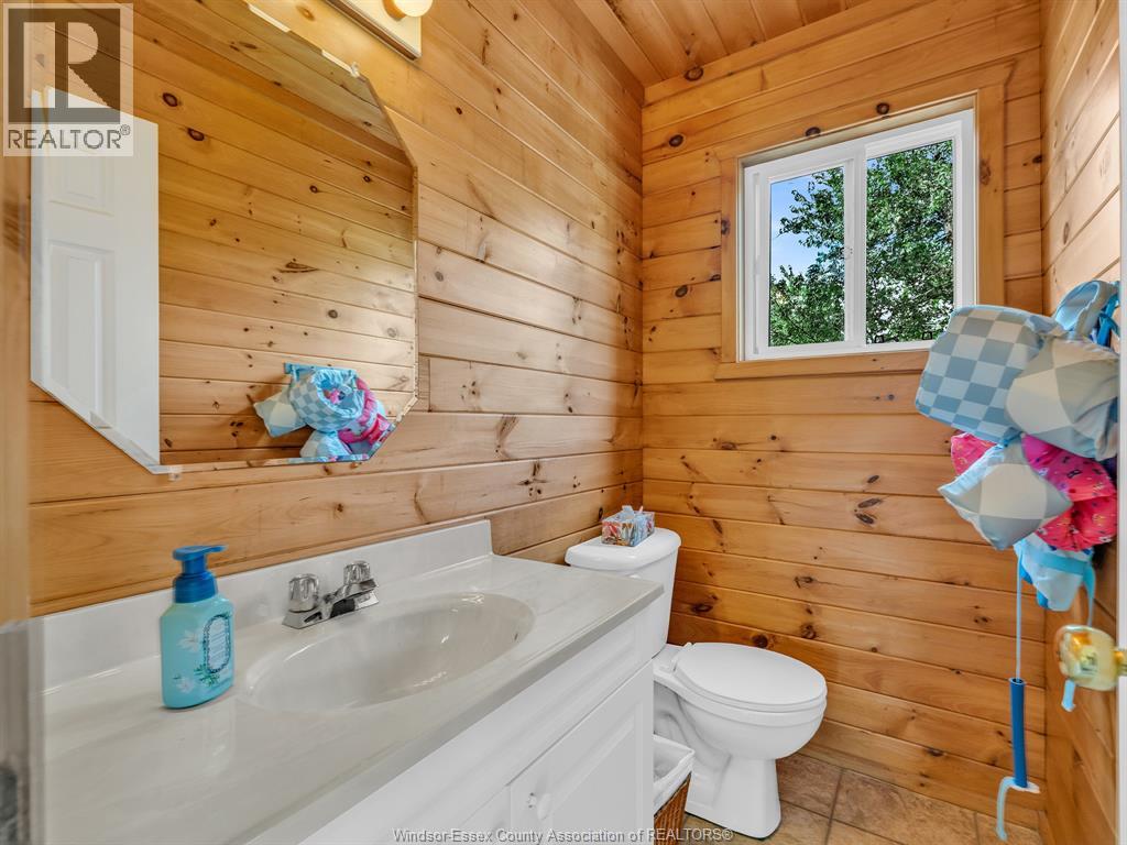 4024 HICKORY ACRES DRIVE - 42
