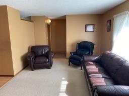 Laundry room - 10 Beaupre Bay, Winnipeg, MB R3X1C7 Photo 10